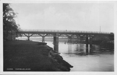 Orion Bridge circa 1905, the supports for the old wooden bridge can be clearly seen, it was burnt down in August 1919 - Card dated 1910, Ingram Series - Printed for M.D. & Co., Ltd., Glasgow